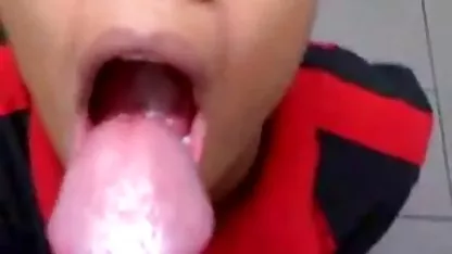 Guy bekommt glückliche mit zwei Latein am kostenfreie pornoclips Strand