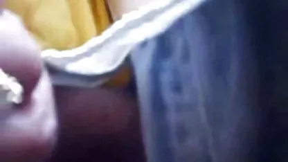- pornovideos kostenfrei Hot brunette Latina liebt den Geschmack von Sperma