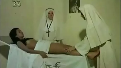 Geile college Mädchen pawed Arsch und softporno kostenfrei Titten